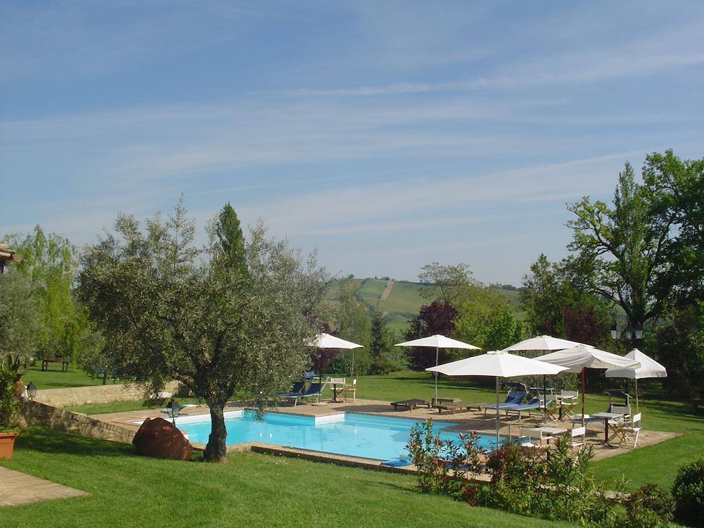 Agriturismo Tre Querce Penna San Giovanni Exteriör bild